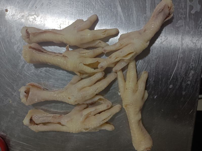新鲜无骨鸡爪去骨鸡爪货源充足厂家直供饭店卤菜店