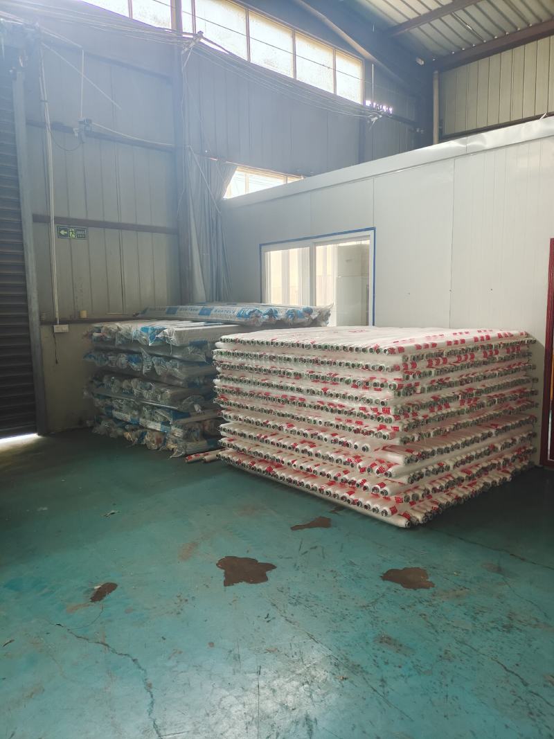 农业小地膜及工程类保湿膜厂家发货鹰派地膜