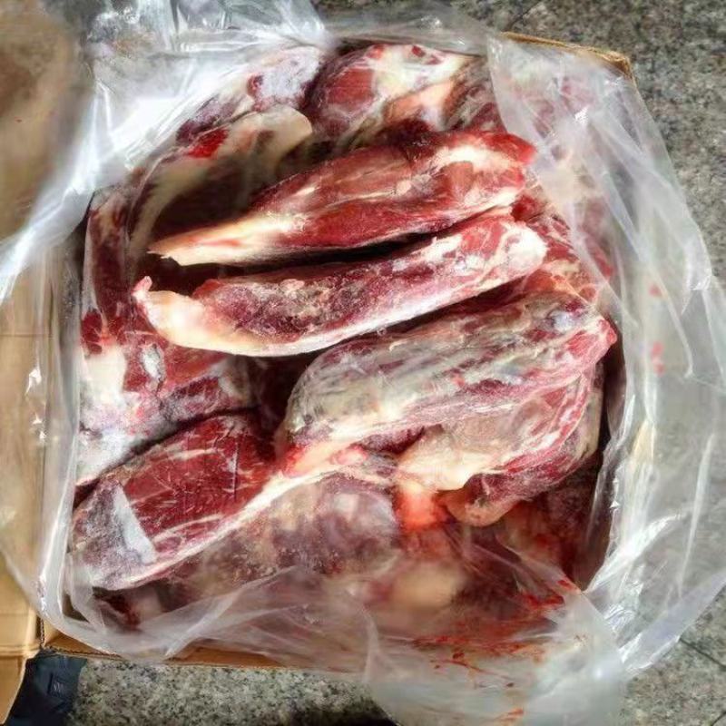 原切牛腱子，正宗牛肉冷冻新鲜，全国冷链运输，价格优惠