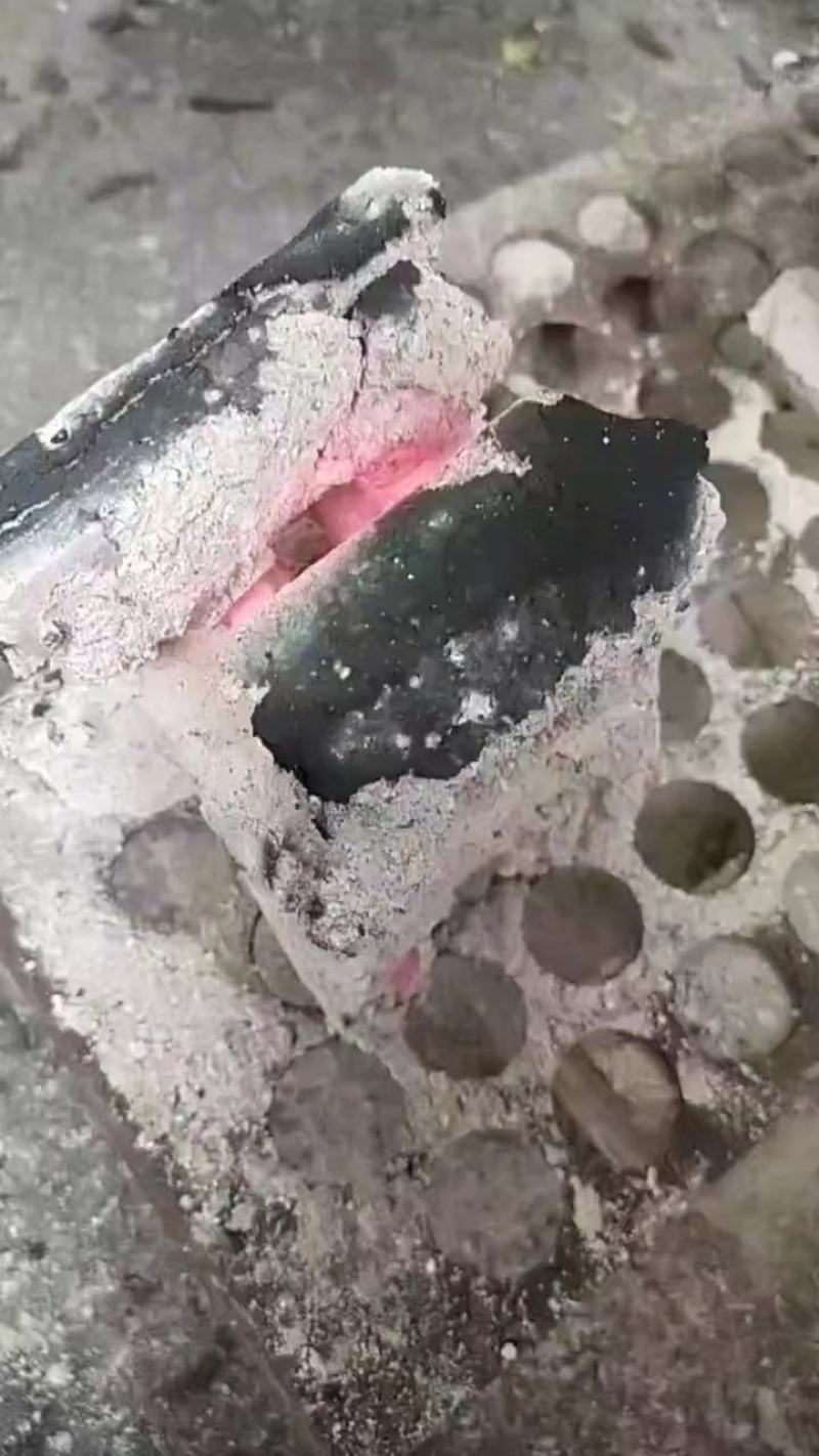 机制烧烤碳，撸串碳，环保，无烟，无味，热值高，灰分小，