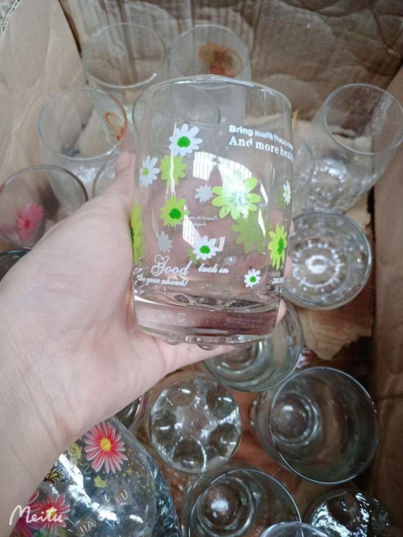 玻璃杯，处理价0.85