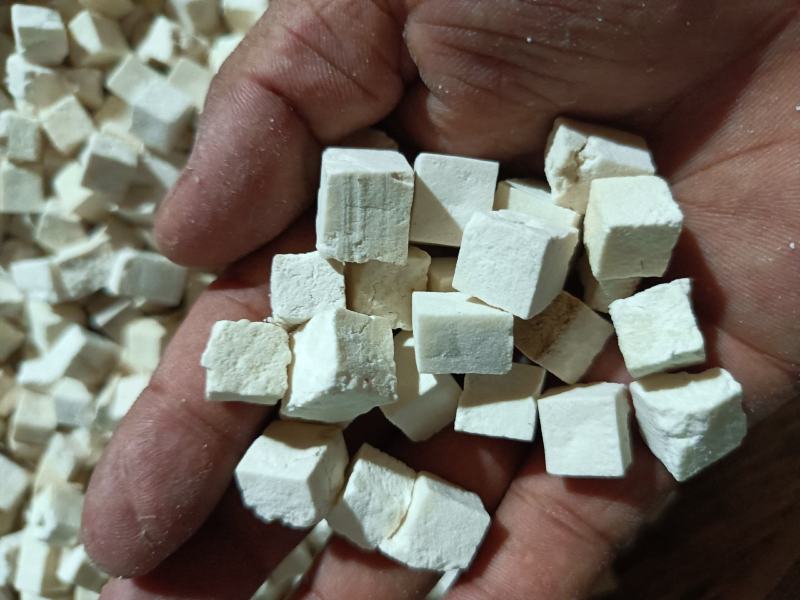 云南白茯苓中心丁
