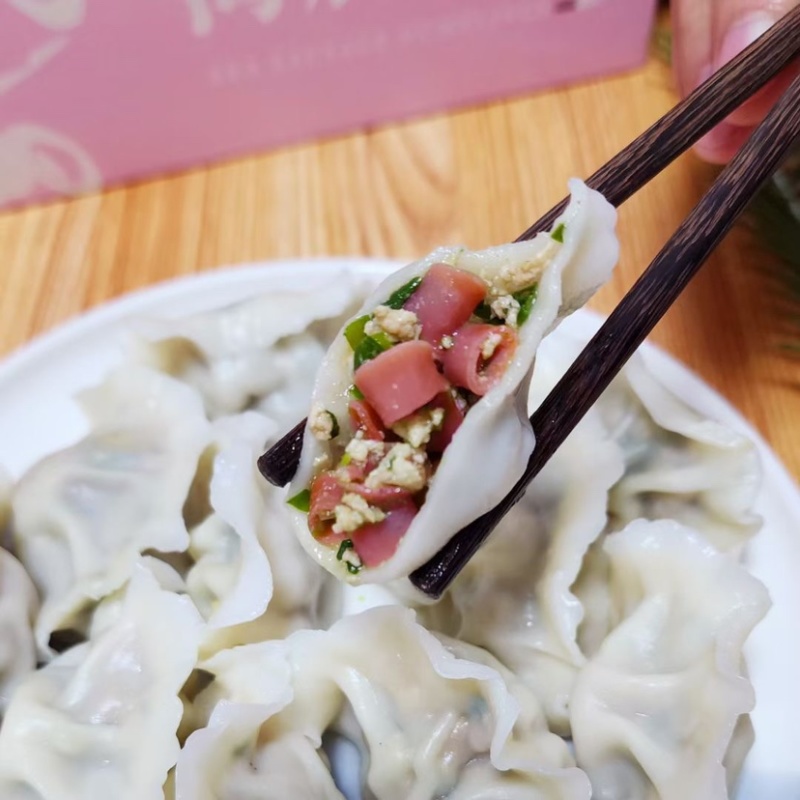 海胆水饺，海肠水饺，大连特色，工厂产品。欢迎来电