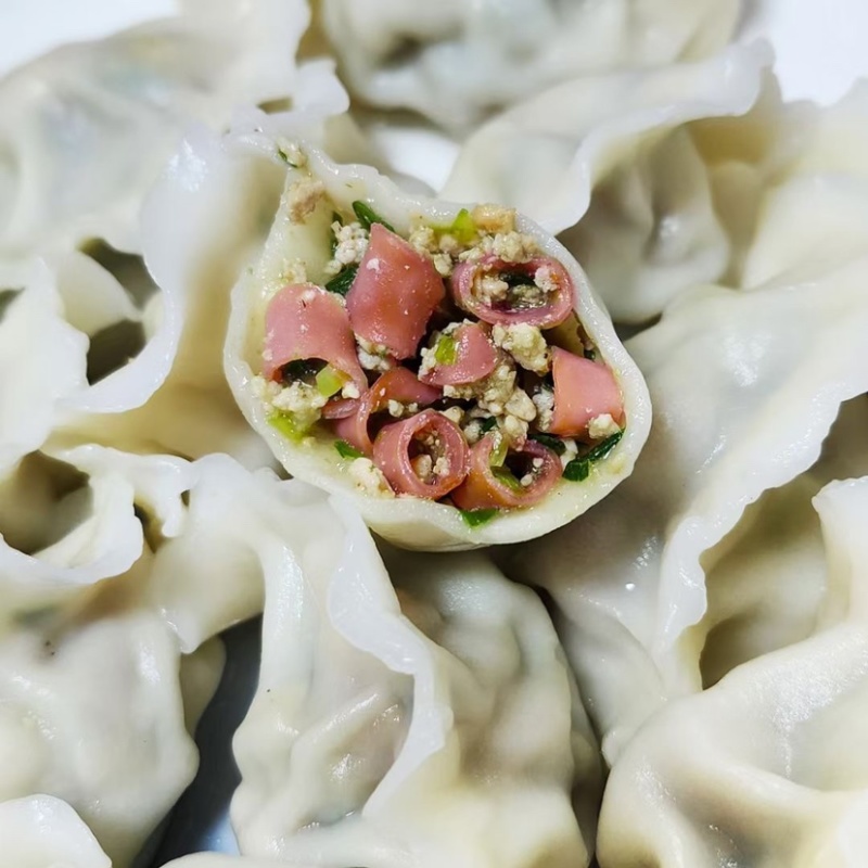 海胆水饺，海肠水饺，大连特色，工厂产品。欢迎来电