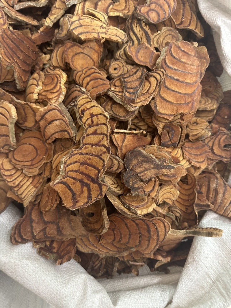 鸡血藤血晶明显色好足干无硫原相机拍摄