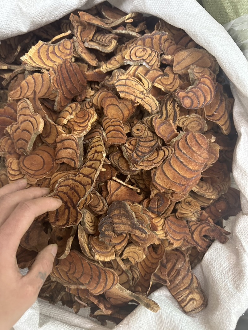 鸡血藤血晶明显色好足干无硫原相机拍摄