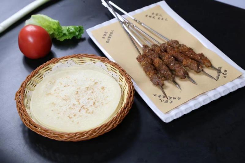 纯手工烫面烤鸭饼荷叶饼春饼皮卷菜饼面皮小薄饼卷饼视频看货