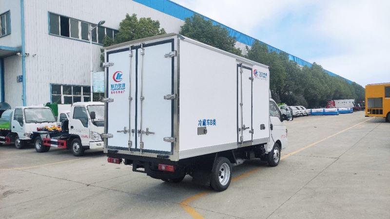 特价处理一批蓝牌冷藏车