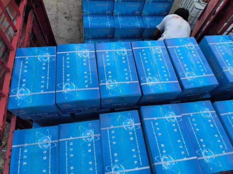 多生根液体肥生根壮苗根茎粗壮增加产量喷施滴灌冲施全水溶