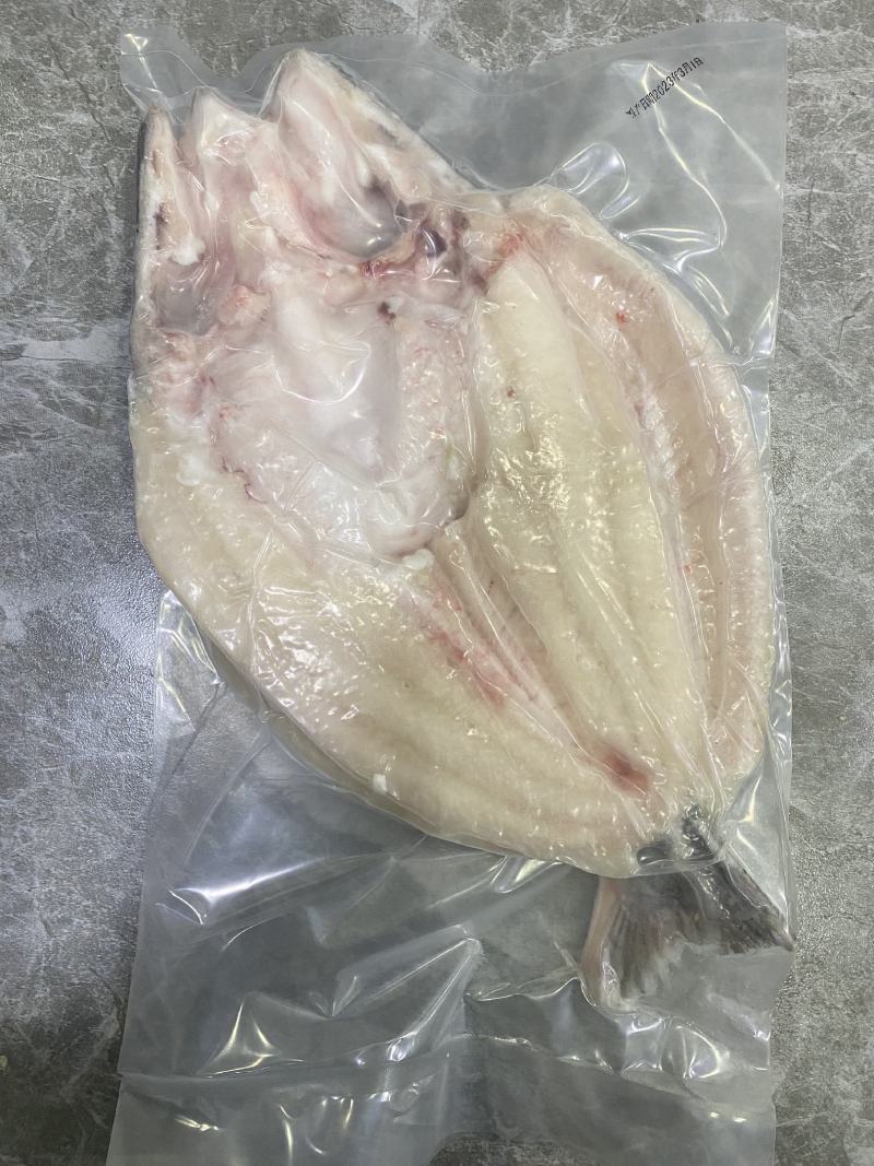巴沙鱼反骨工艺干冰开背鱼三去工艺速冻锁鲜真空包装