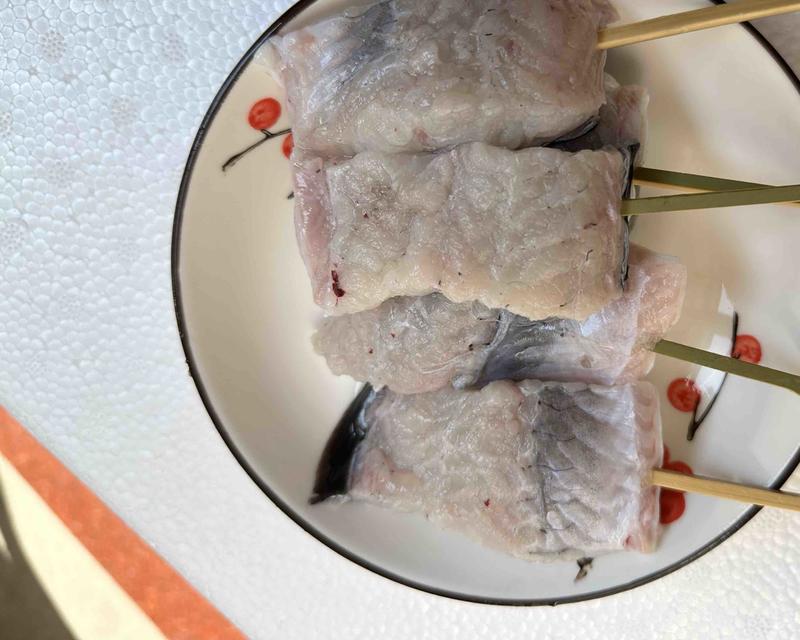 新鲜鳗鱼串烧烤商用鳗鱼肉，不带刺蒲烧日式烧鸟鳗鱼烤串