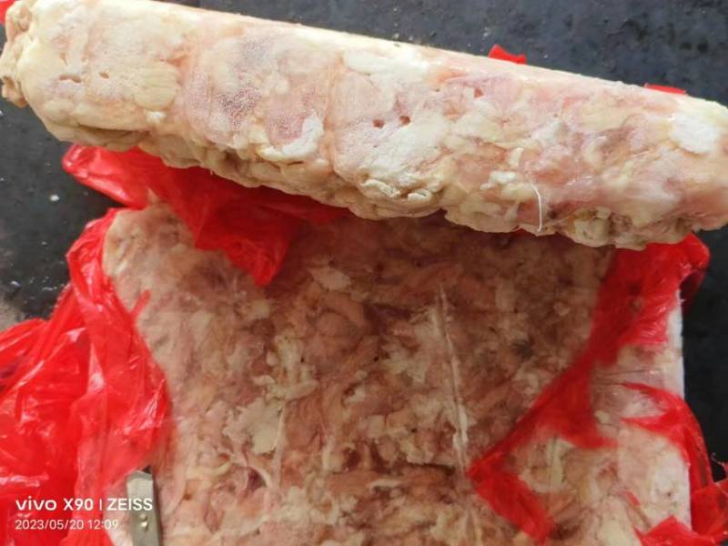 超期鸡小肉