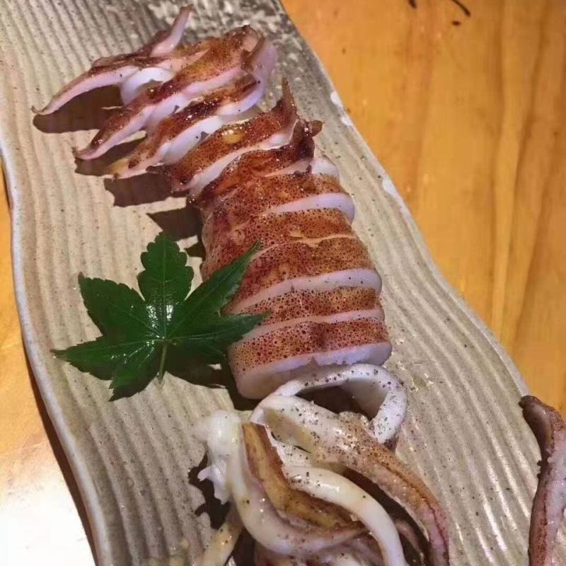 东山岛海鲜手钓大鱿鱼新鲜鲜活笔管活冻火箭鱿