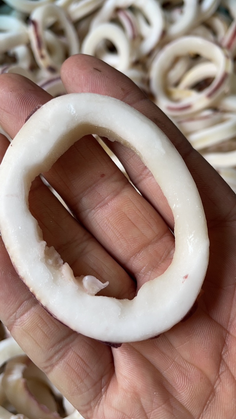 鱿鱼圈干冰鱿鱼圈鲜切冷冻鱿鱼圈烧烤火锅食材