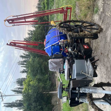 直销打药机打药车22马力常柴发动机液压折叠液压升降打药机
