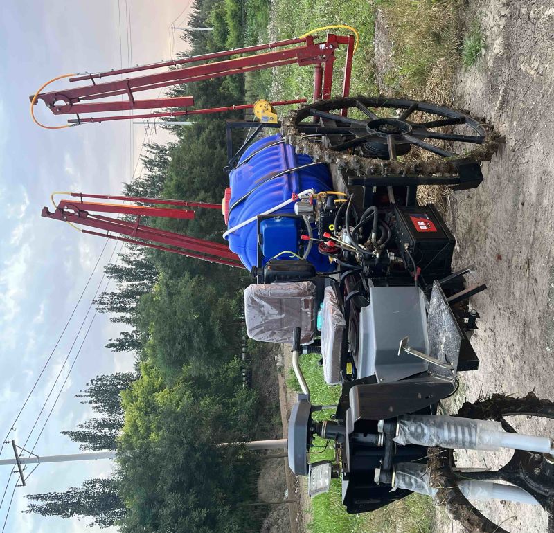 直销打药机打药车22马力常柴发动机液压折叠液压升降打药机