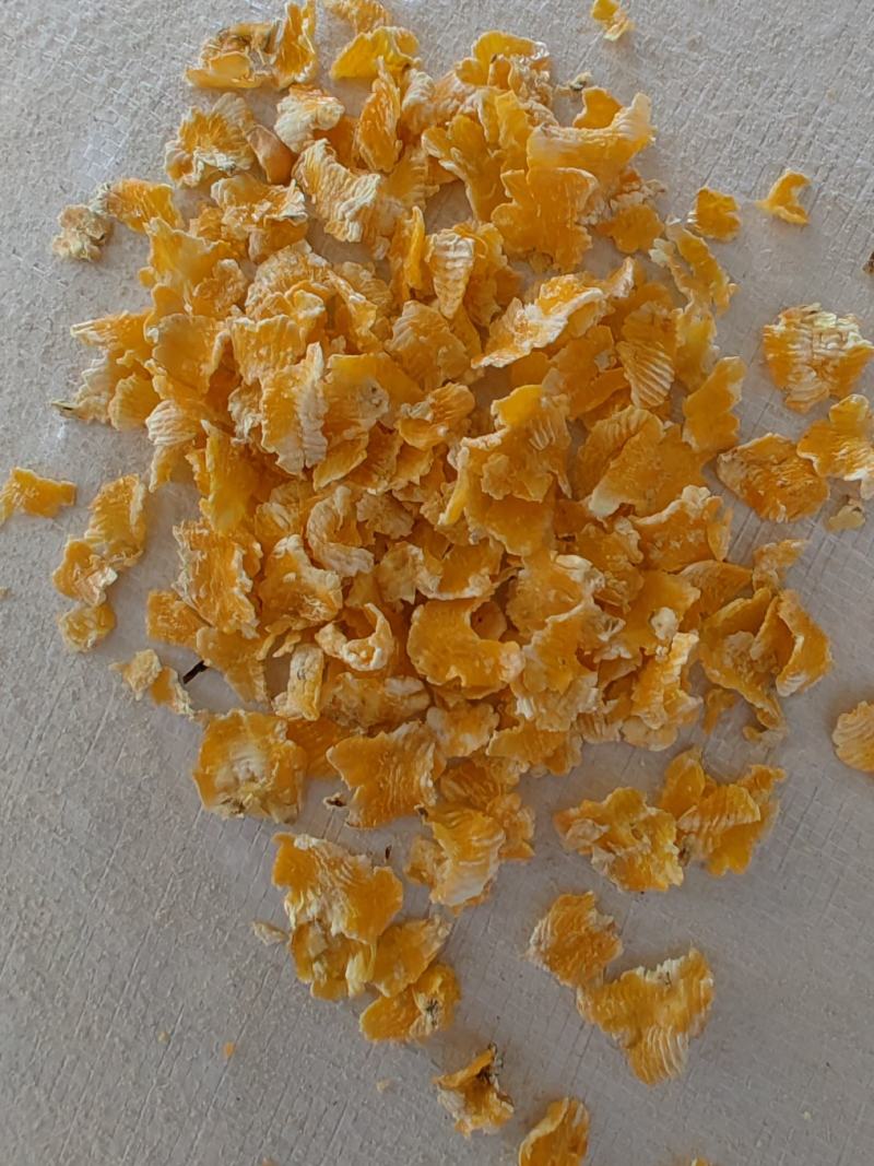 玉米压片熟化玉米压片适用于鸡鸭鹅牛羊养殖使用量大从优