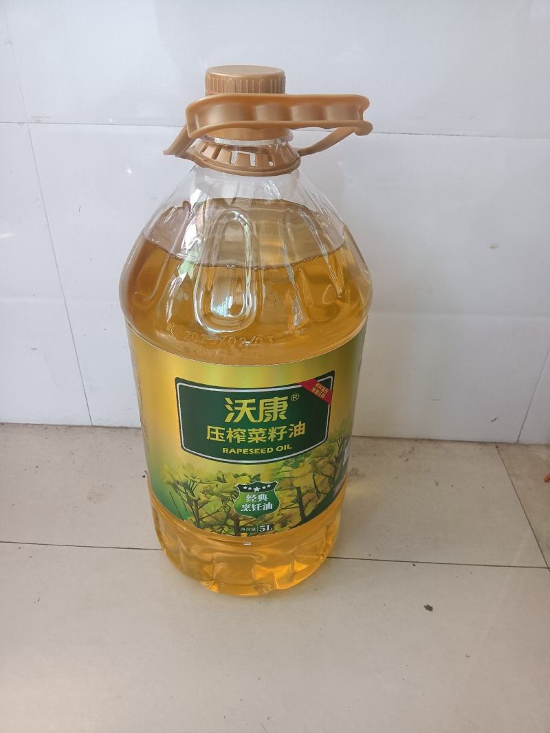 源头工厂长期提供各种菜籽油，毛菜油，精炼后一级，二级菜籽