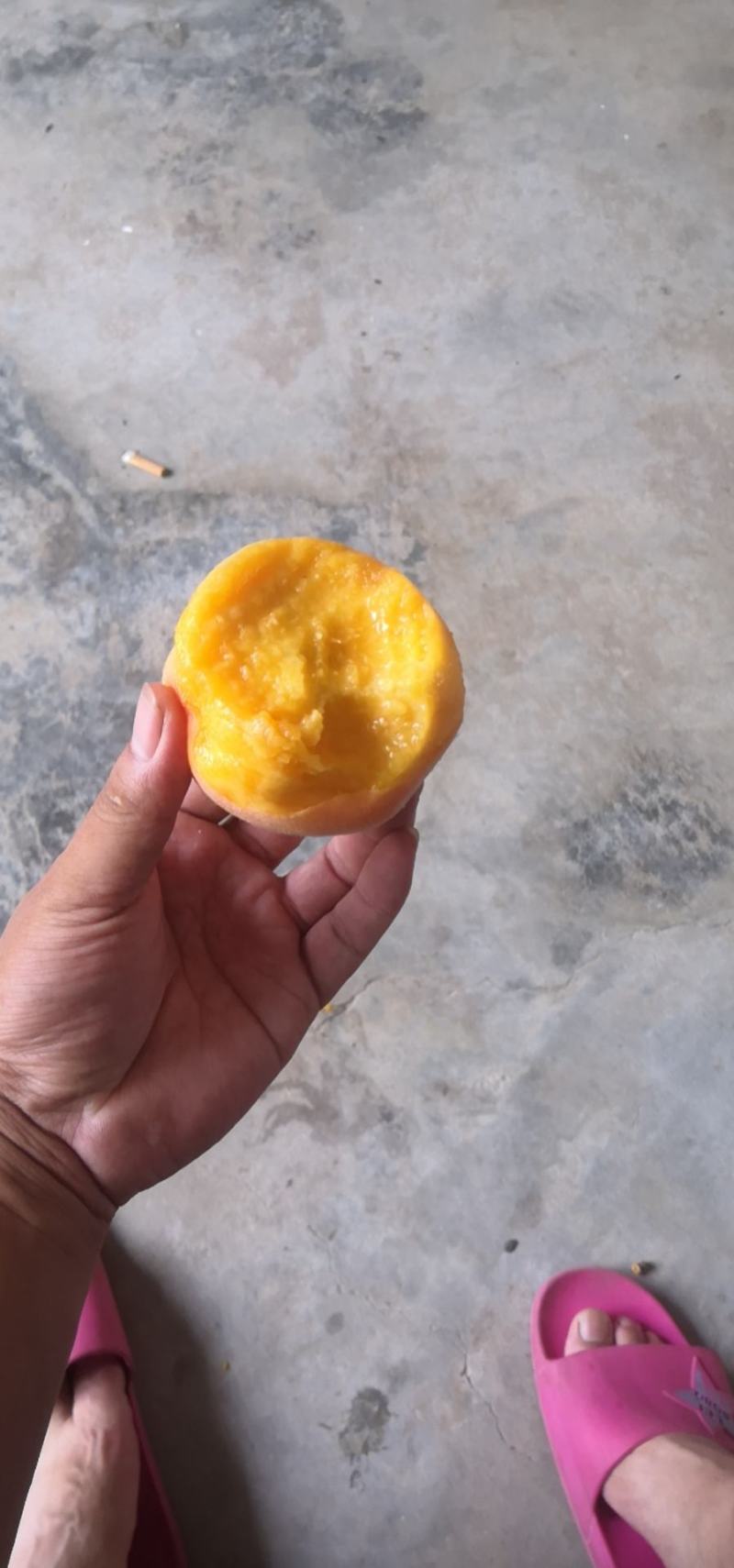中油纸袋桃大量上市