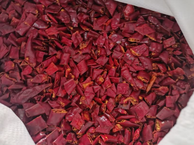 炒精品辣椒段