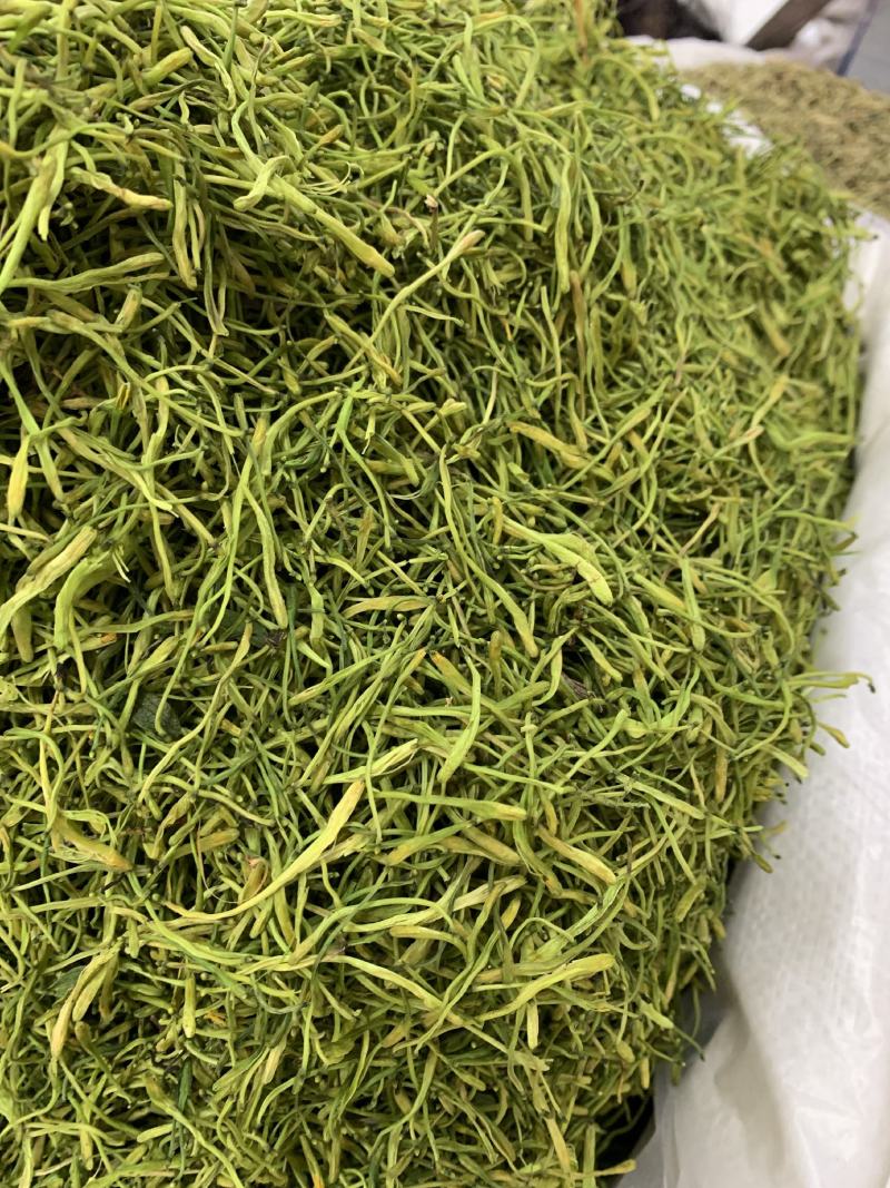 金银花，产地新货，量大从优。欢迎各位老板咨寻下单