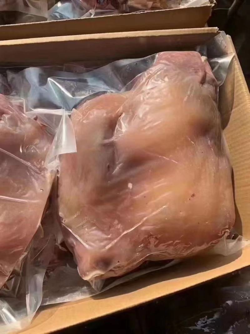 牛头肉跑江湖地摊热卖全熟黄牛头肉散装带皮牛肉冻货厂家批发