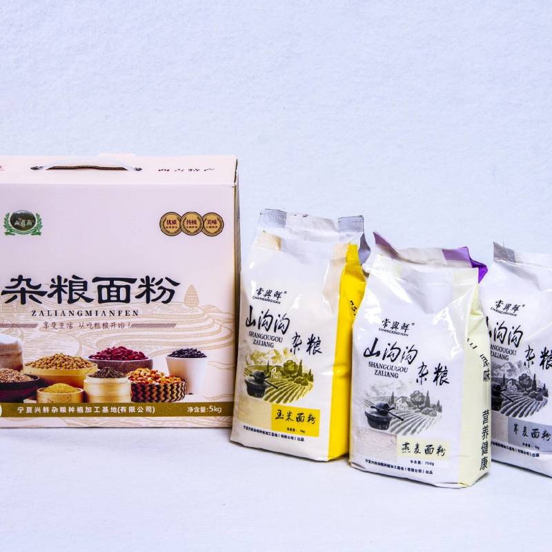 杂粮面粉礼盒4kg+750g