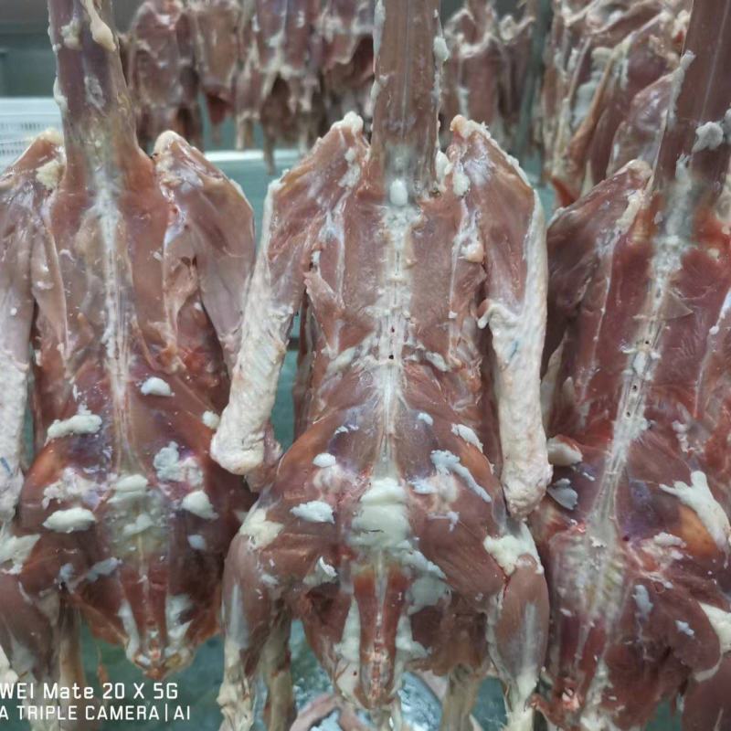 卤鹅去皮鹅