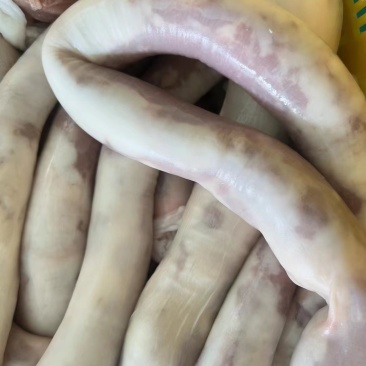 纯手工牛、羊肉肠，货真价实！选择大块牛肉，羊天蓬肉，后腿