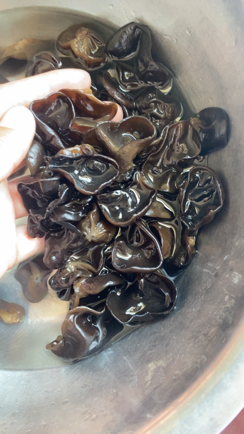 包邮黑木耳头茬好黑山1250形状好有厚度有现货