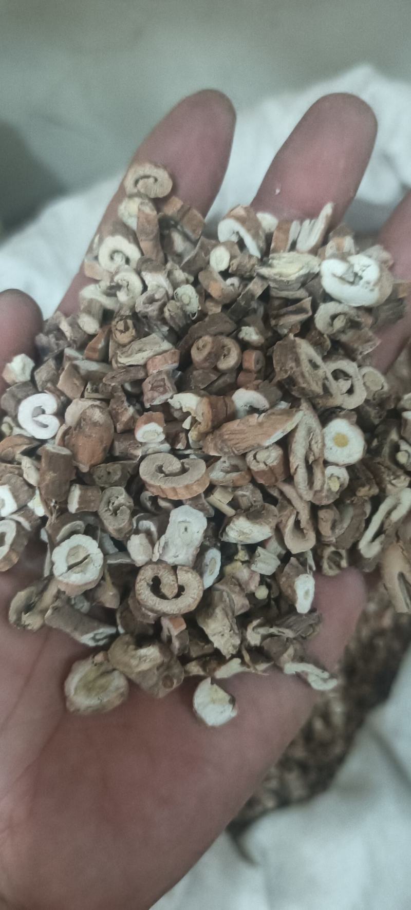 丹皮无硫统货抽芯率高地道药材品质好产地直销