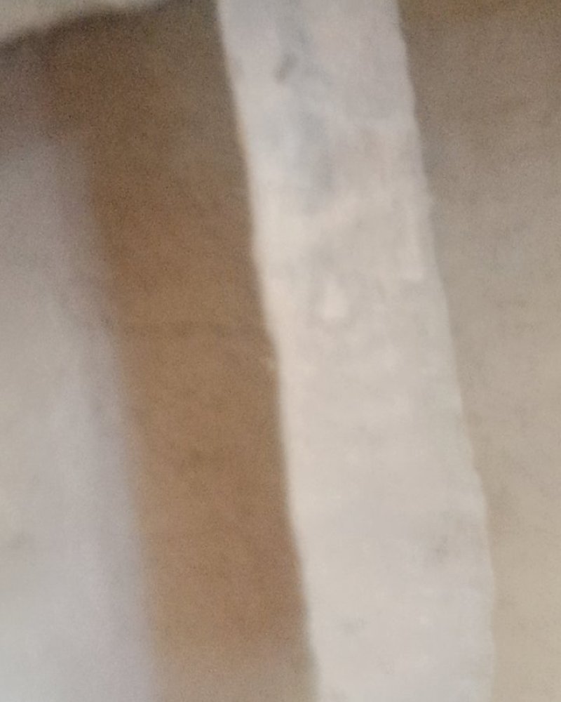 老旧的磨镰石