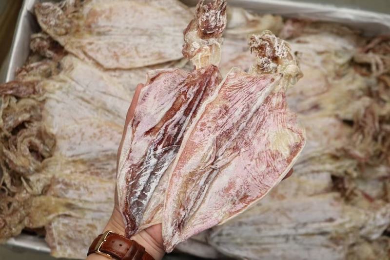 鱿鱼干等级货，颜色暗色一些，厚肉香味浓，规格齐全