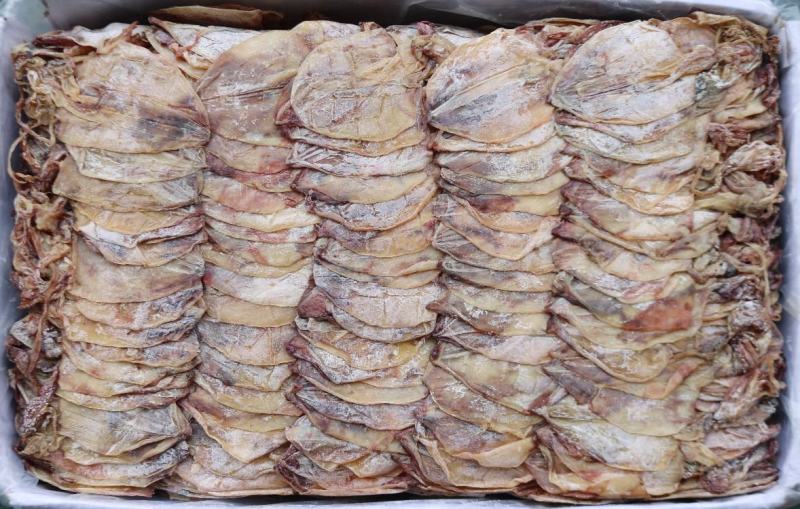 鱿鱼干等级货，颜色暗色一些，厚肉香味浓，规格齐全