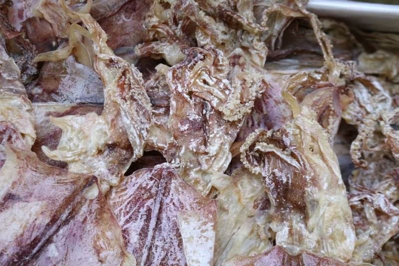 鱿鱼干等级货，颜色暗色一些，厚肉香味浓，规格齐全