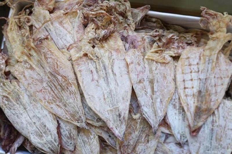 鱿鱼干等级货，颜色暗色一些，厚肉香味浓，规格齐全