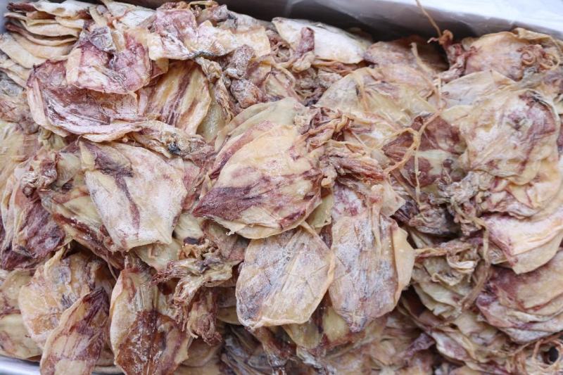 鱿鱼干等级货，颜色暗色一些，厚肉香味浓，规格齐全