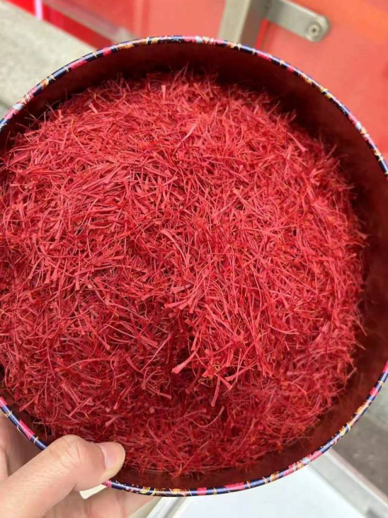 伊朗藏红花厂家货源盒装散装长丝西红花直播代发量大批发优惠