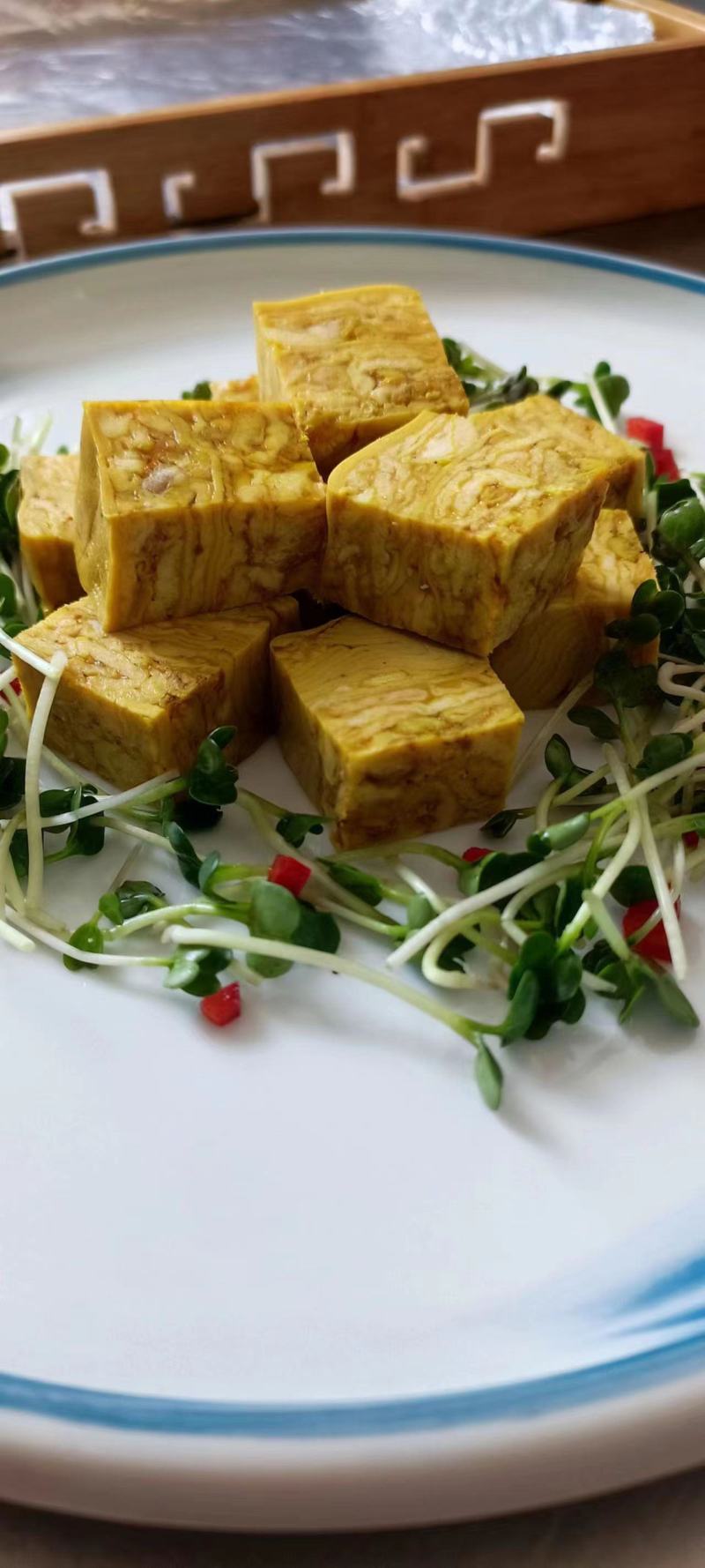 山东豆皮鸡肉千层大连有货，欢迎咨询实地看货