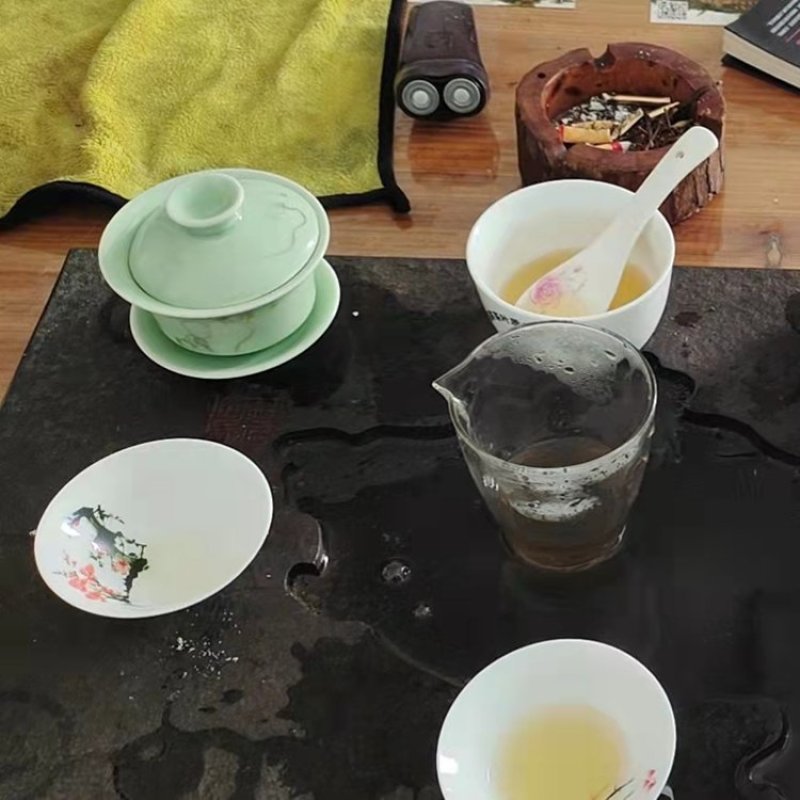 野生小菜茶大量采购高山茶叶功夫茶散装红茶老枞