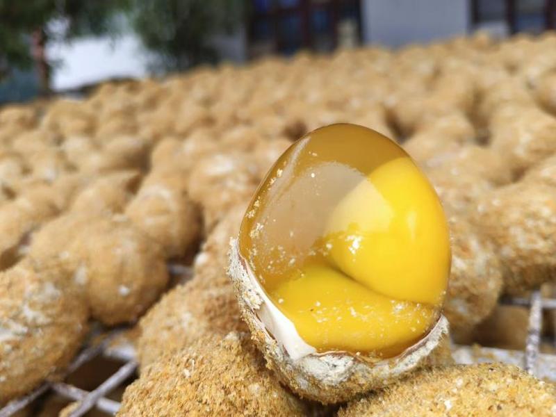 【精选】陕西双黄鸡变蛋松花蛋厂家直供货源充足欢迎致电