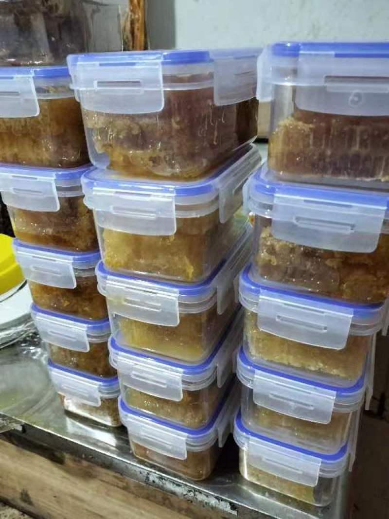 切割巢蜜一斤装，纯蜂蜜浓度高10元每盒