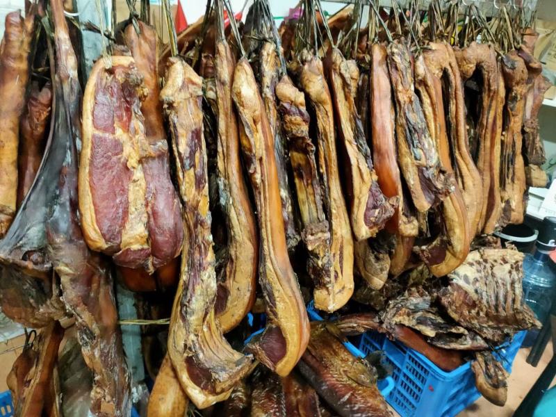 湘西土特产腊肉系列，正宗农家货。