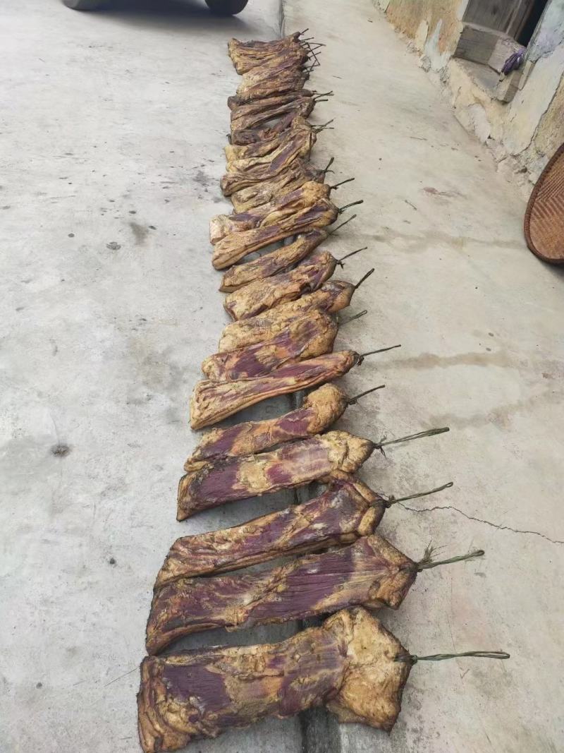 湘西土特产腊肉系列，正宗农家薰制！