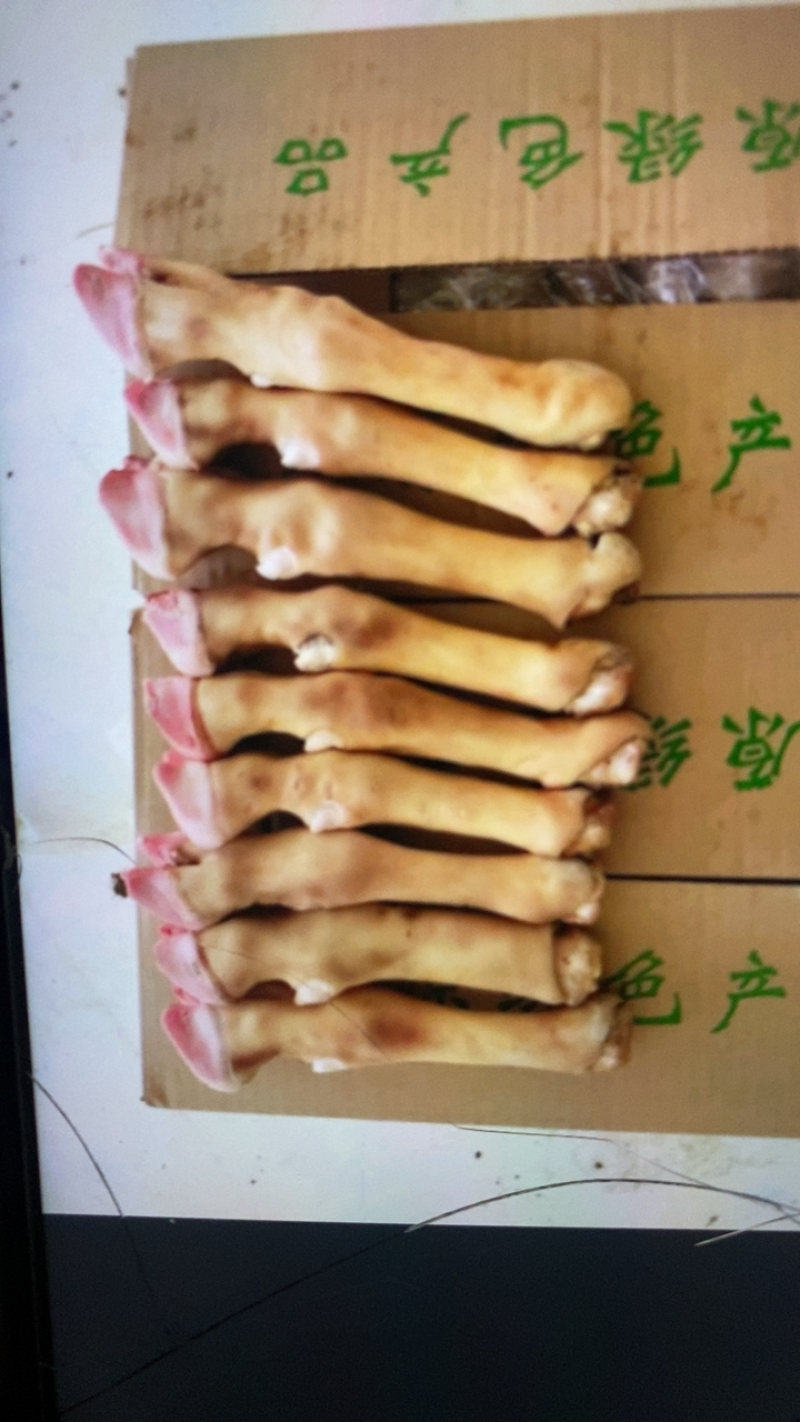 火烧羊蹄精品火烧羊蹄价格不高，质量保证。