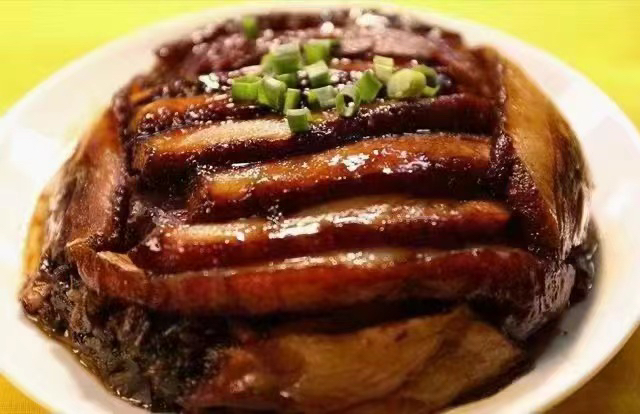 梅菜香芋蒸扣肉成品图