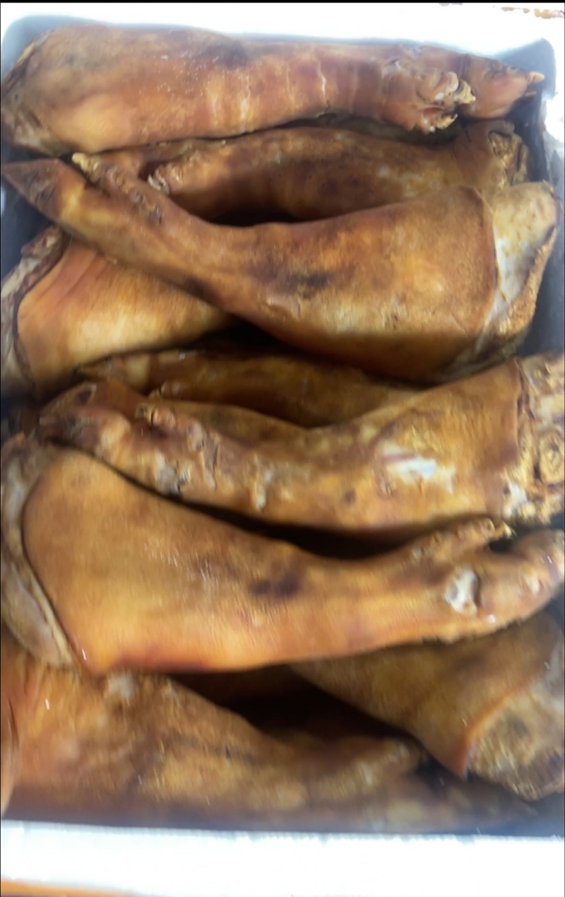 【腊肉】免洗烟熏腊猪脚（可供饭店、餐馆等各种渠道等）
