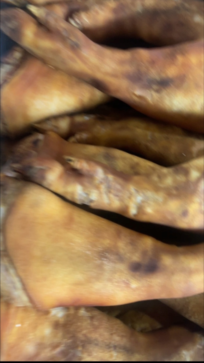 【腊肉】免洗烟熏腊猪脚（可供饭店、餐馆等各种渠道等）