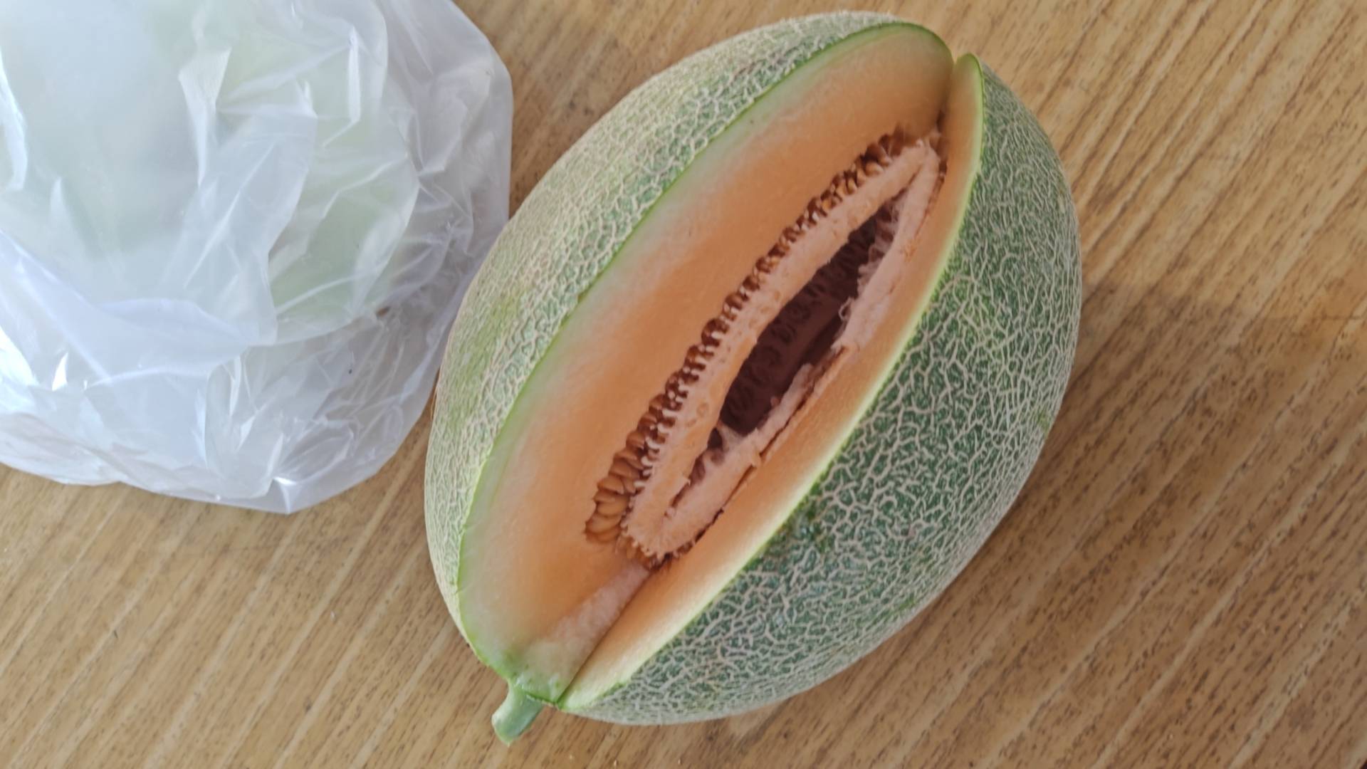 绿色哈密瓜特写