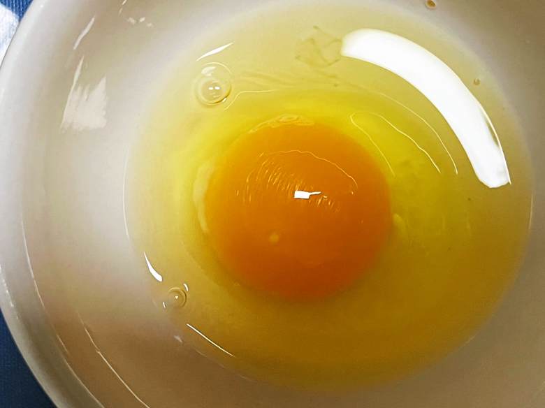 鸡蛋打散搅拌过程
